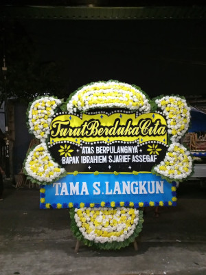 Papan Bunga Duka di Magantis
